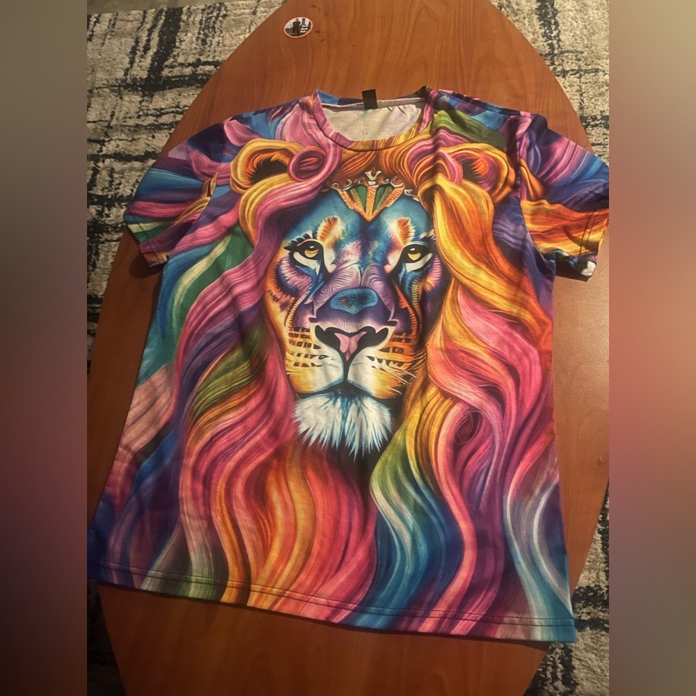 Women’s Multicolor Rainbow Lion Graphic Short Sleeve Tee